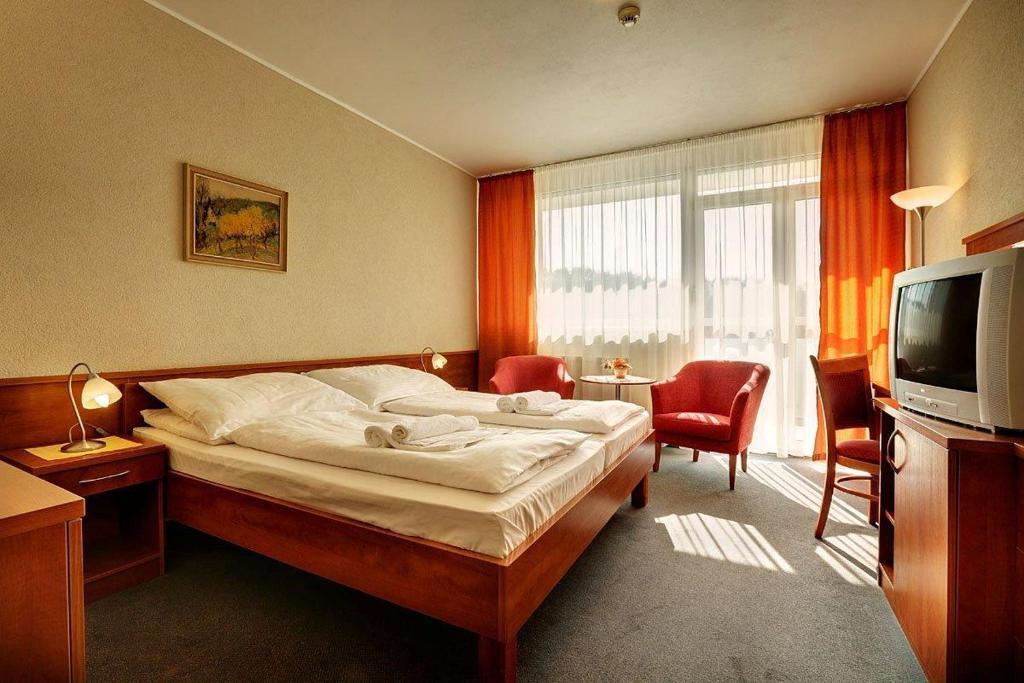 Kupelny Hotel Rubin Dudince Ruang foto
