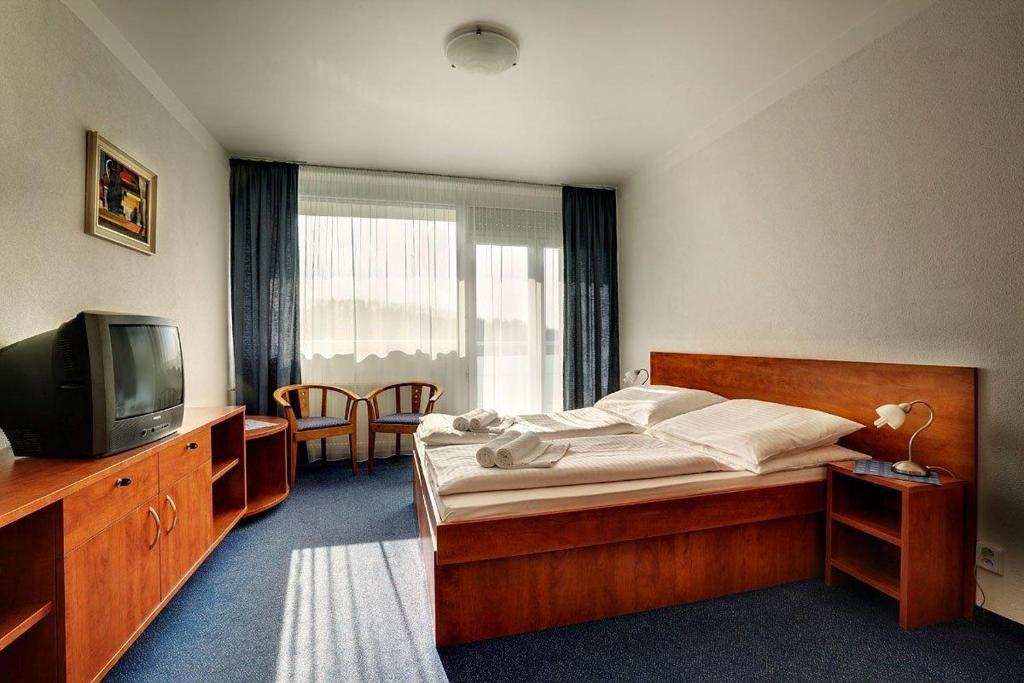 Kupelny Hotel Rubin Dudince Ruang foto