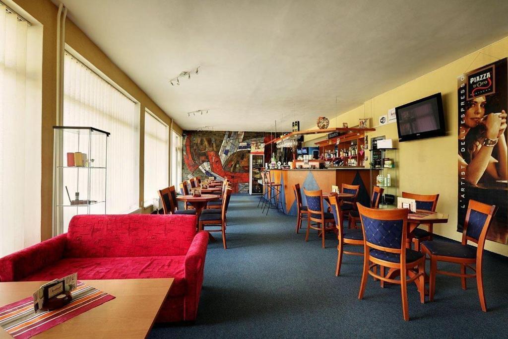 Kupelny Hotel Rubin Dudince Bagian luar foto