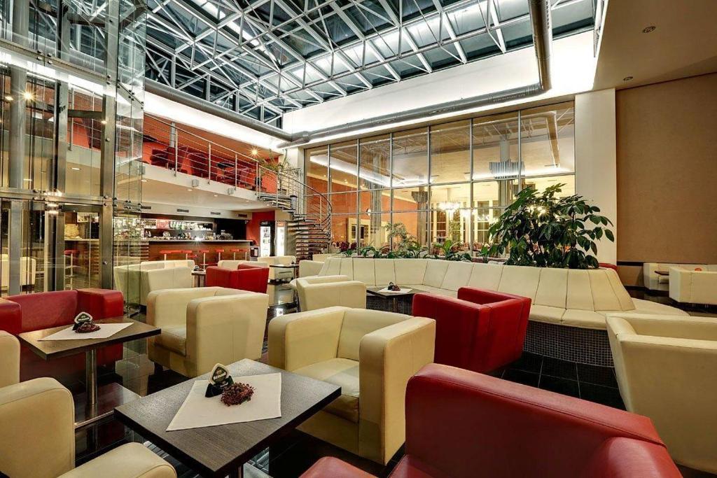 Kupelny Hotel Rubin Dudince Bagian luar foto